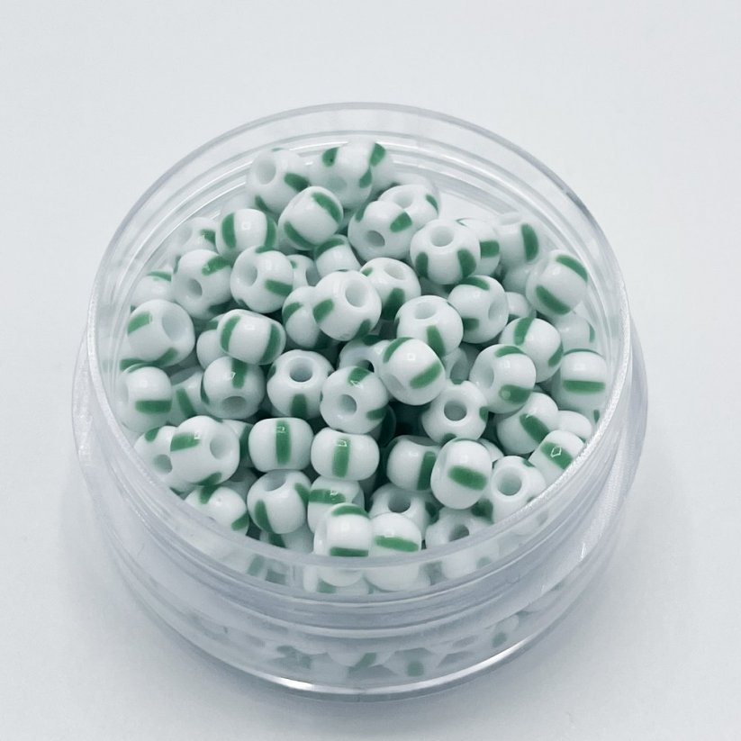 PRECIOSA rokajl 5/0 č. 03850, bielo zelený - 50 g