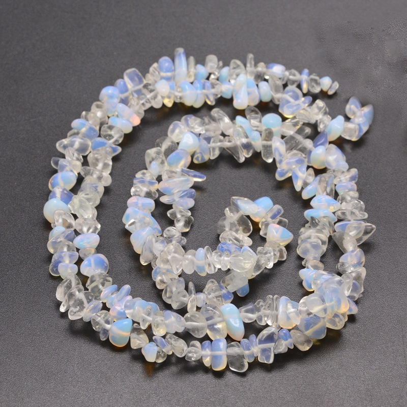 Természetes opál - töredékek, fehér 5~8x5~8 mm
