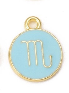 Kovový prívesok podľa znamenia -Škorpión, tyrkysový, 15x12x2 mm