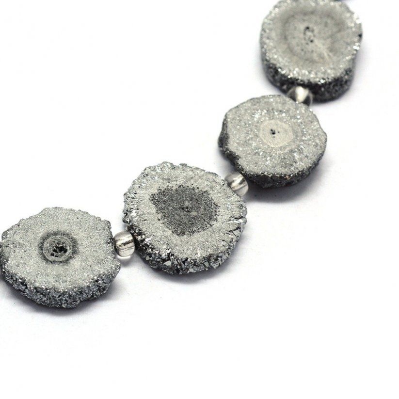 Druse aus Naturkristall, Nuggets 14~22x13~20 mm, grau