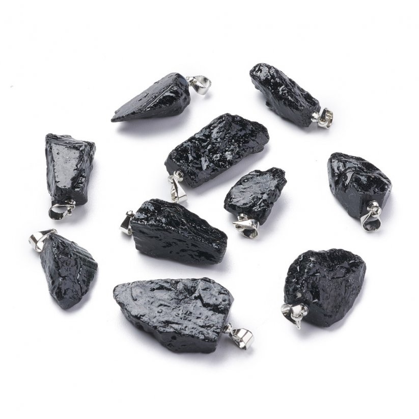 Prírodný čierny turmalín - prívesok, 19~29.5x12.5~23x5.3~9.5mm