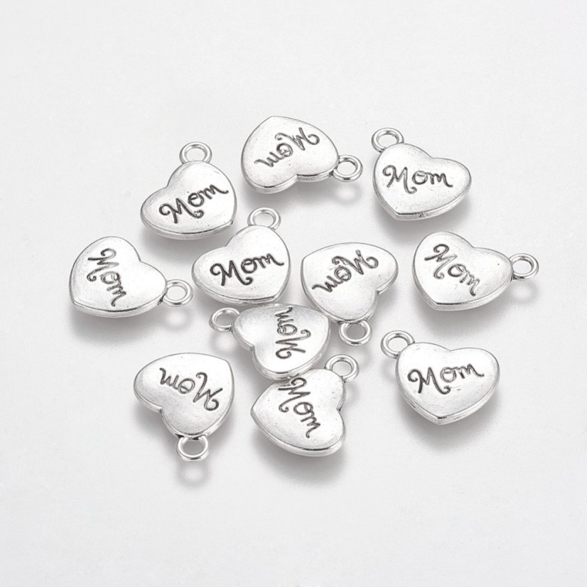 Fém medál "Mom" 18x15x3 mm