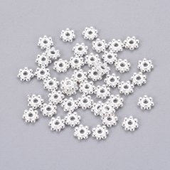 Kovový oddelovač kytička, starostrieborná, 4x1,5mm