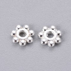 Kovový oddelovač kytička, starostrieborná, 4x1,5mm