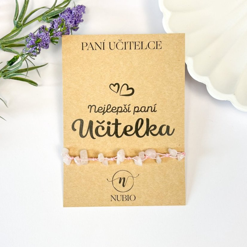 Dárková karta pro paní učitelku s náramkem ze zlomků růženínu