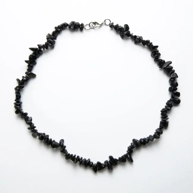 Halskette aus gehacktem Obsidian, kurz
