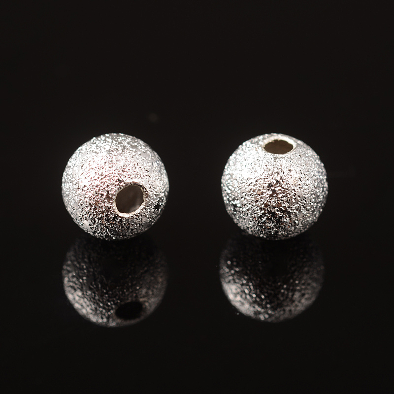 Texturált sárgaréz gyöngy - ezüst, 6 mm