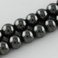 Syntetický hematit, magnetický - korálky, čierne, 4 mm