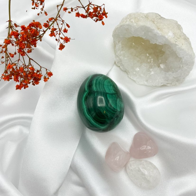 Természetes malachit tojás, talizmán, kb. 5,9x4,5 cm, 252 g