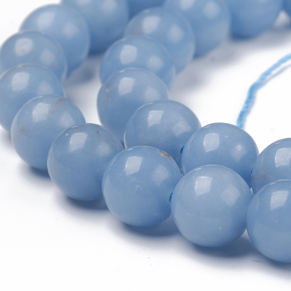 Minerální korálky z angelitu