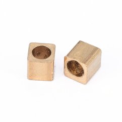 Sárgaréz kocka elválasztó - arany, 2,5x2,5 mm