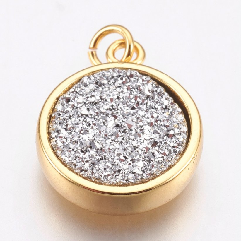 Sárgaréz medál ezüst gyantával, arany, 14x11x3 mm