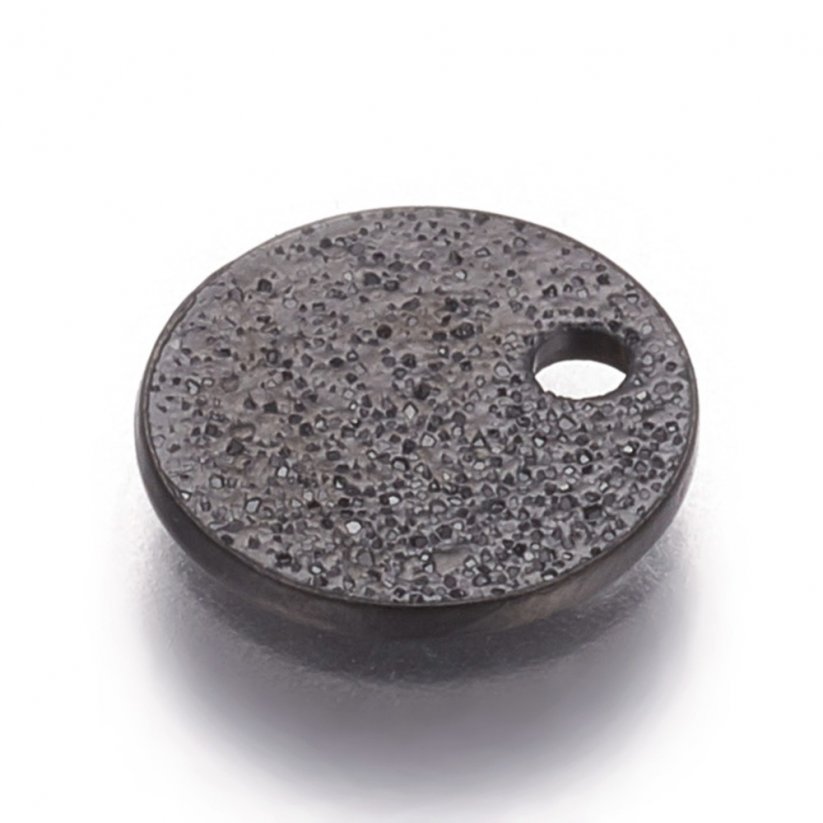 Medál 304-es acélból készült "texturált kerék", fekete, 8x1 mm