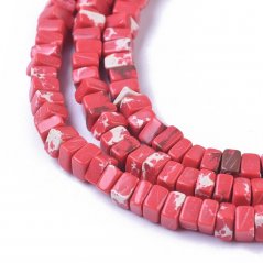 Heishi korálky zo syntetického regalitu, červené, 3~3.5x3~3.5x1.7~2.5mm