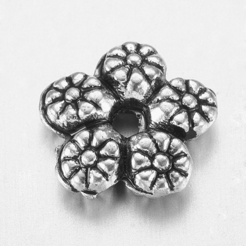 Kovový kaplík "mini kytička" 7x7x2mm