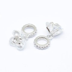 Kovový přívěšek se sklem "kytička" 14x8 mm