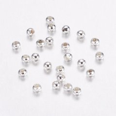 Mosadzná korálka, strieborná, 2,5 mm