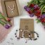 Dárková karta pro maminku - náramek z růženínu, labradoritu a nefritu