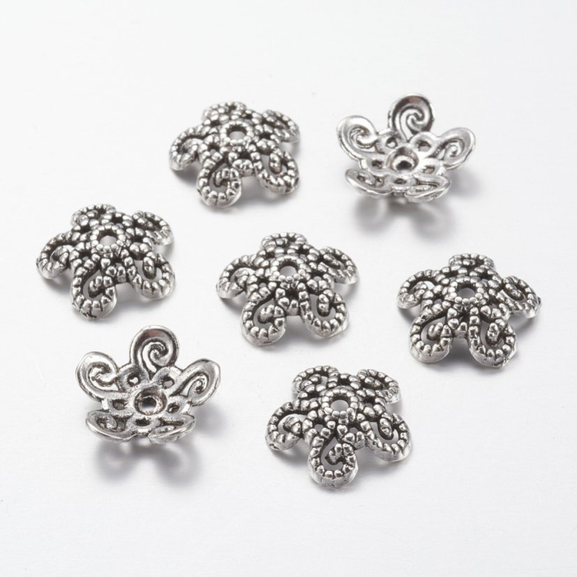 Kovový kaplík "květina" 12x3,5 mm