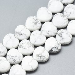 Natürlicher Howlith - Herzen, weiß, geschliffen, 15x15x5 mm