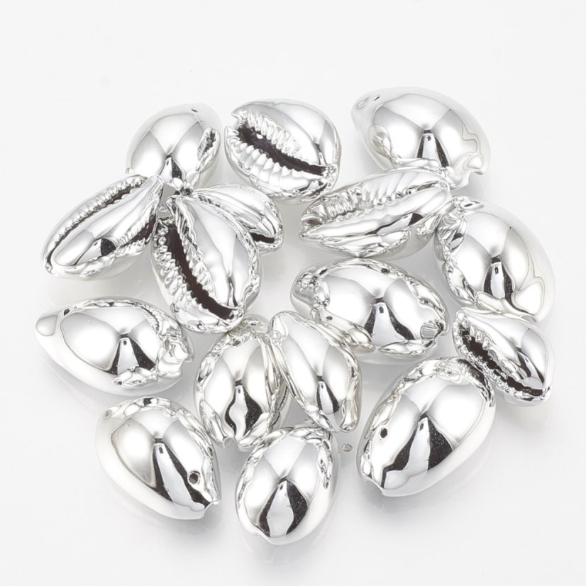 Pokovaná kauri mušla strieborná - 14~20x9~14x7~10 mm