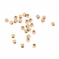 Mosadzný oddeľovač kocky - zlatá, 2,5x2,5 mm