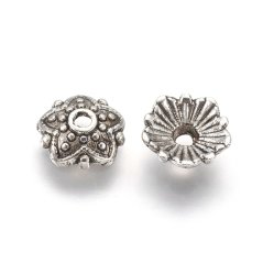 Kovový kaplík hvězdička stříbrný 8x8x2,5 mm, průvlek 1 mm