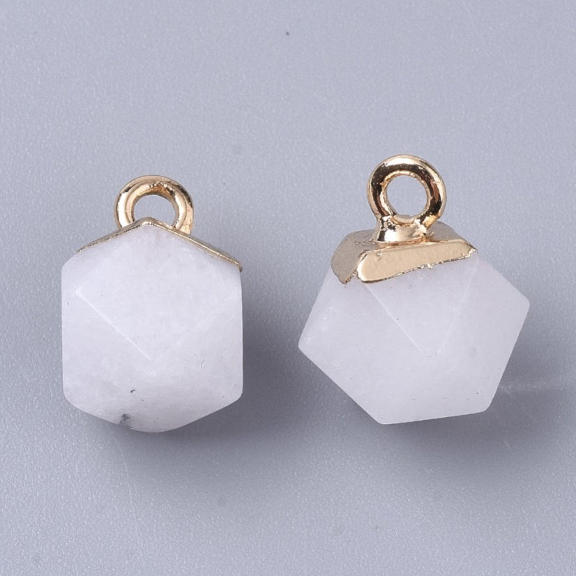 Fehér nefrit medál fűzőlyukkal - fehér 12x10x10mm